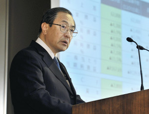 東芝、赤字７１００億円に…１６年３月期見通し 2016年02月04日 21時48分