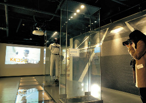清原容疑者ＰＬユニ＆バットが甲子園歴史館から撤去