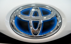 トヨタ、今期純利益４％増の２兆2700億円 200億円上方修正 北米好調
