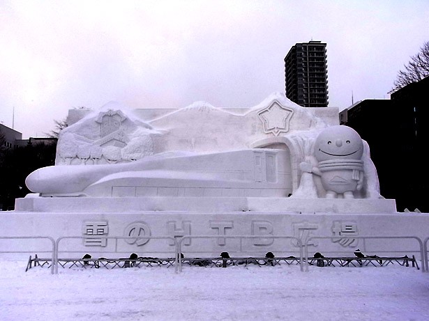 さっぽろ雪まつり開幕！大迫力の雪像に感動