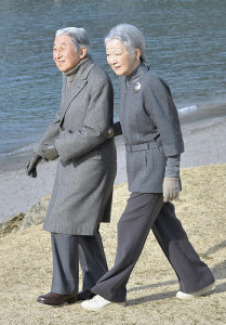 両陛下、葉山御用邸で静養…地元住民と会話も 2016年02月05日 18時34分