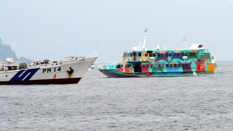 伊東に帰着、乗客疲労濃く 専門家「対策を」