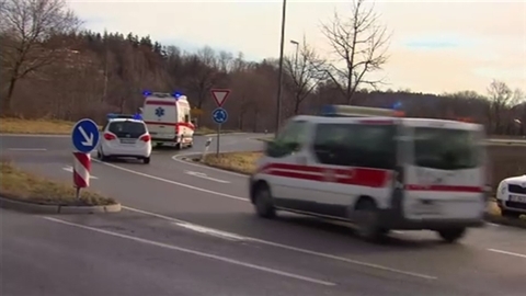 ドイツ南部で列車正面衝突、４人死亡・100人負傷