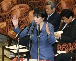 総務相、「電波停止」に再び言及 衆院予算委
