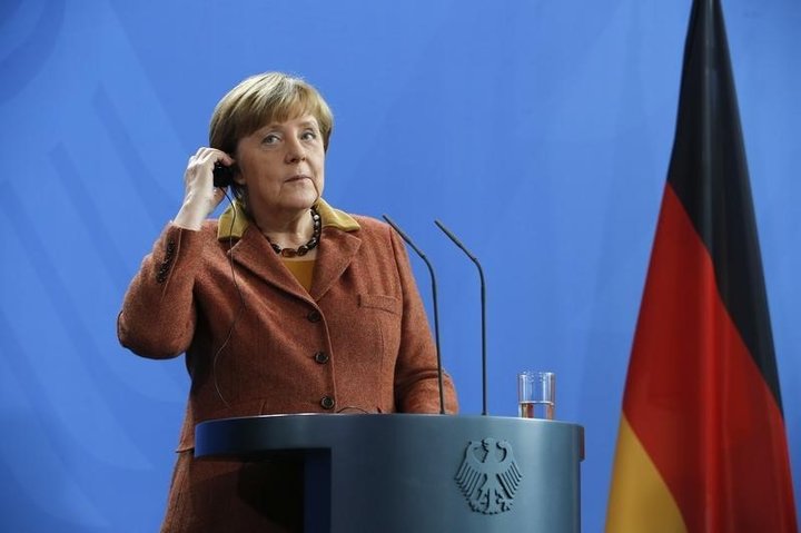 メルケル独首相「シリアでの大量難民発生はロシアの空爆が原因」