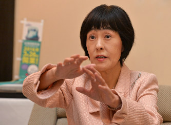 島尻氏「歯舞」読めず注文「もう一度覚えて」