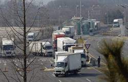 北朝鮮、開城工業団地を軍統制下に 韓国側を追放