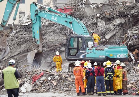 死者９４人に 台南市で犠牲者追悼式