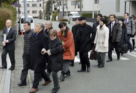 家族が提訴…集団で国家賠償請求 熊本地裁