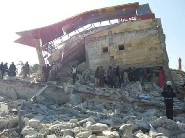 シリアの病院２カ所に空爆 ２２人死亡、８人不明