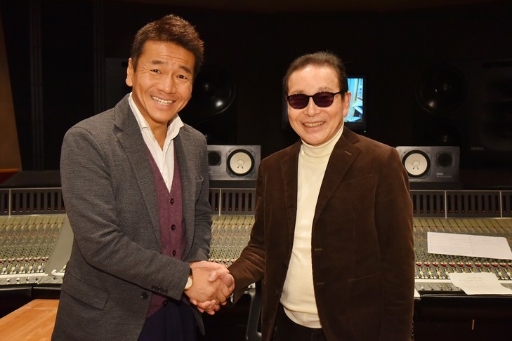 タモリ、ドラマ「天才バカボン」主題歌を歌う