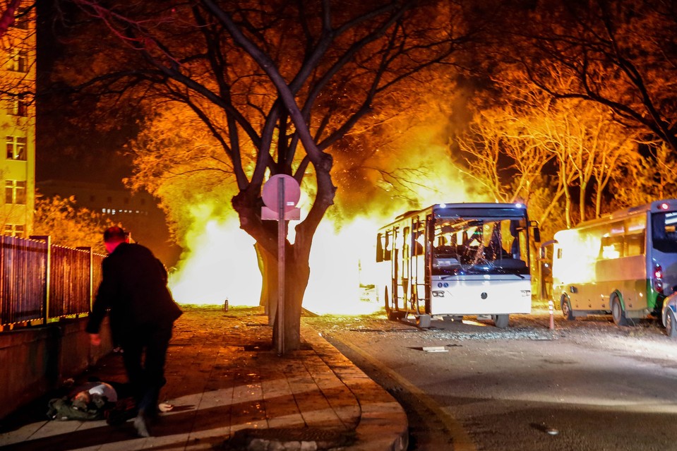 トルコ首都爆発、クルド人武装組織が犯行声明 観光客に警告
