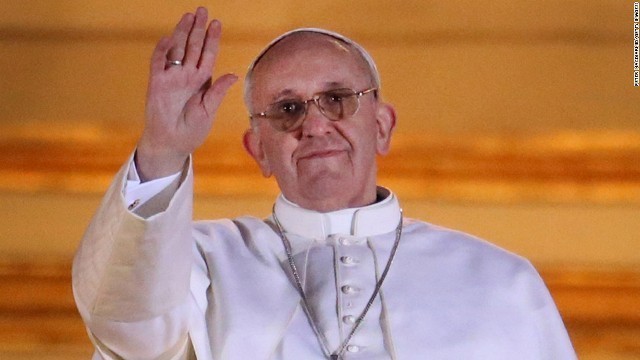 ローマ法王フランシスコ、１年間の死刑停止を呼びかけ