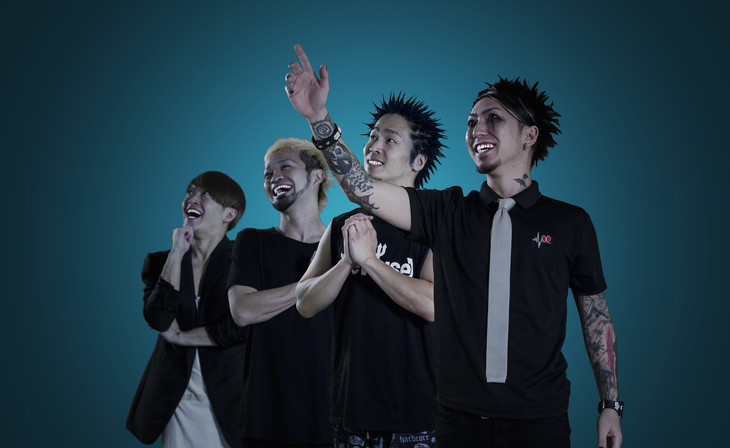 SiM、「ガンダム」アーケードゲームのオープニング曲に