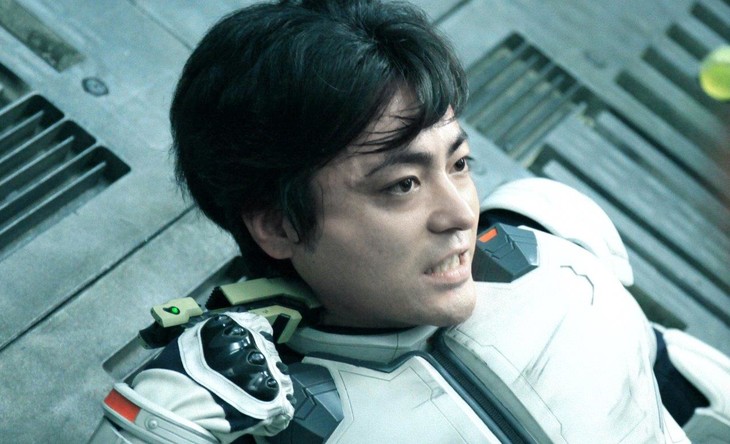 山田孝之扮する蛭間一郎、残す道は変異のみ？「テラフォーマーズ」特別映像