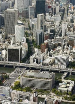 大阪市の住民投票２段構えで まず都構想か総合区選択