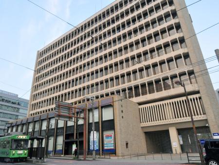 ふくおかＦＧと十八銀行が統合へ 国内最大の地銀グループに