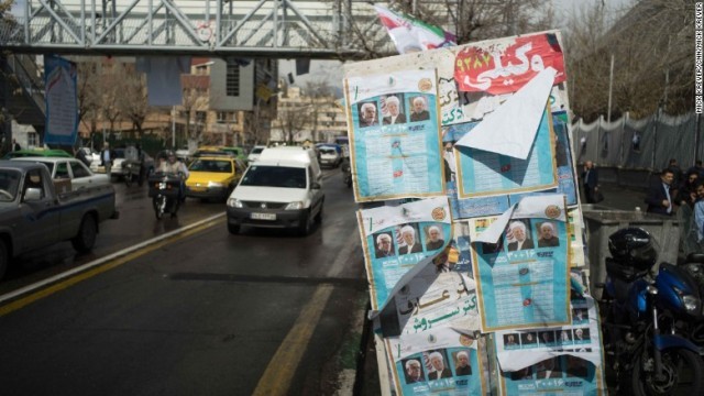イランのダブル選挙、穏健派が優勢 投票率は６割