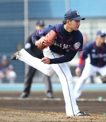 西武が来場者にユニ配布 ６・24群馬主催試合