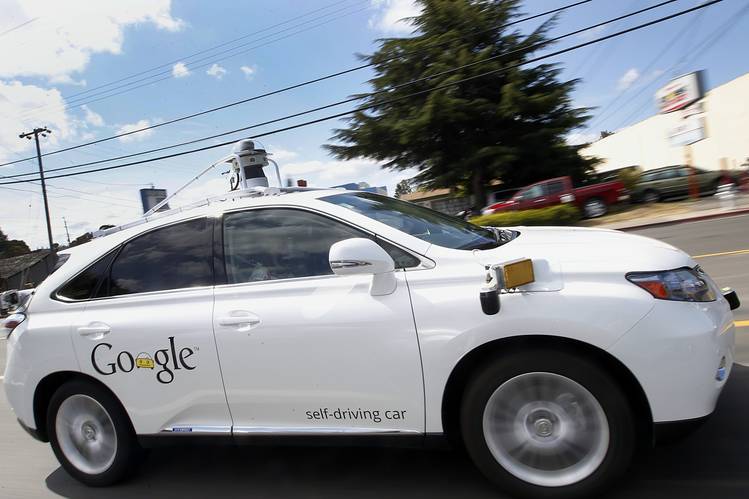 グーグルの自動運転車、初の事故か バスに衝突