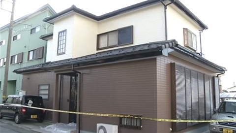 就寝中の両親を包丁で刺す 父親死亡、容疑で息子を逮捕 殺人で捜査 静岡