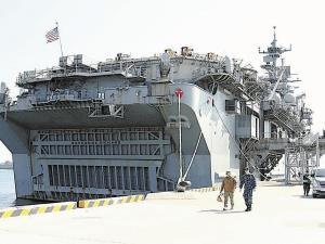 米強襲揚陸艦、釜山入港…合同上陸訓練に参加へ 2016年03月04日 08時37分