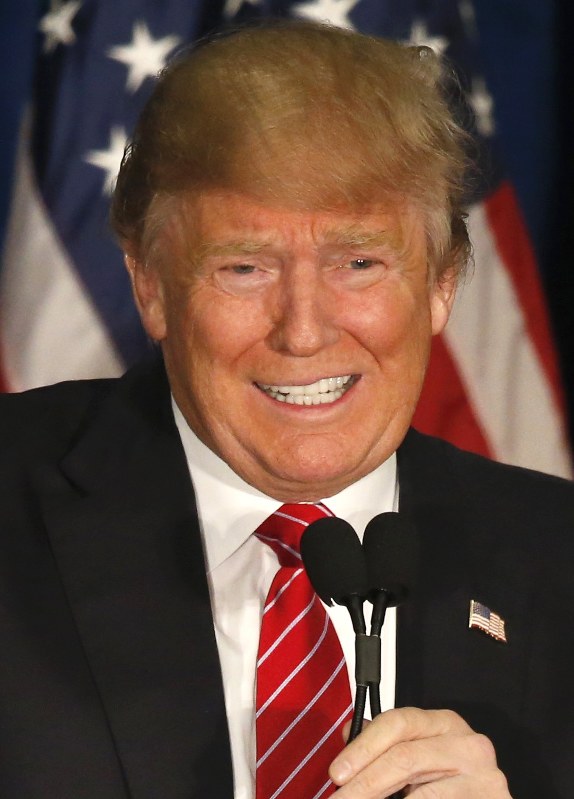 １６年大統領選 トランプ氏、主張撤回 拷問発言「違法な命令しない」