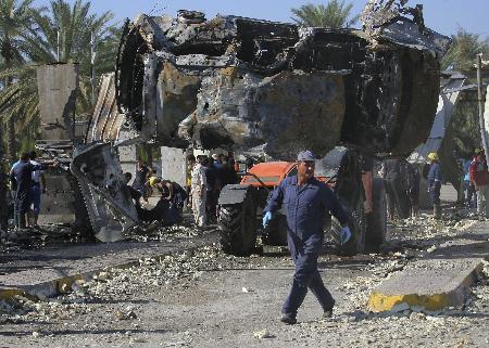 イラクで自爆テロ、１４０人死傷 ＩＳＩＳが犯行声明