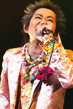 RCサクセション「上を向いて歩こう」が時代劇主題歌! 阿部サダヲも感動