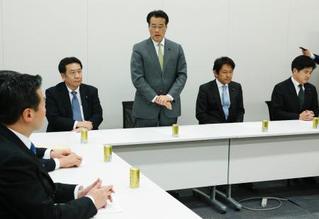 民主・維新、合流新党の綱領案発表