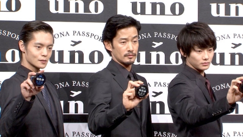 竹野内豊、倉科カナとの交際質問に無言