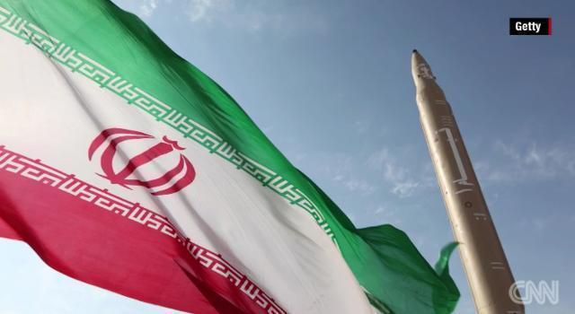 イラン、初の３段式ロケット打ち上げの可能性 米当局者