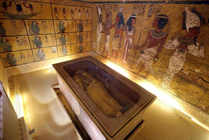 未発見２室、ほぼ確実 ツタンカーメン墓の調査
