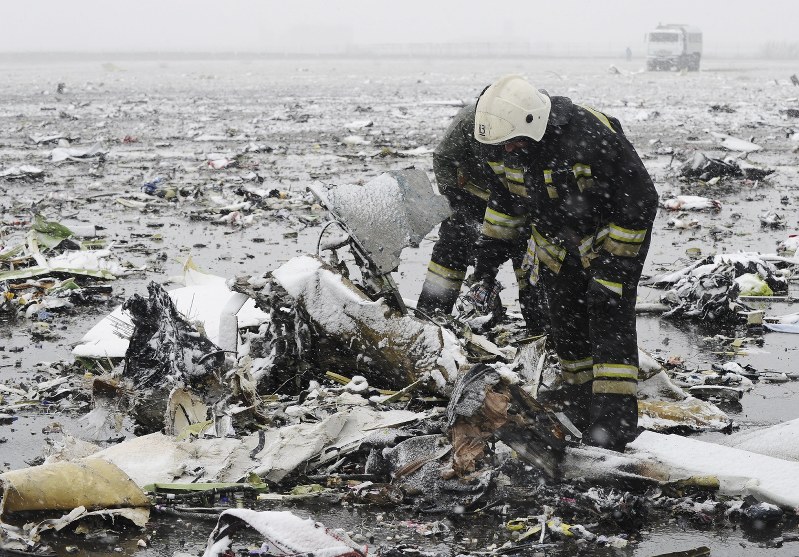 ロシア:ドバイ機墜落６２人全員死亡 悪天候影響か