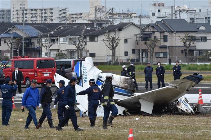 小型機や滑走路を検証 八尾空港の墜落事故