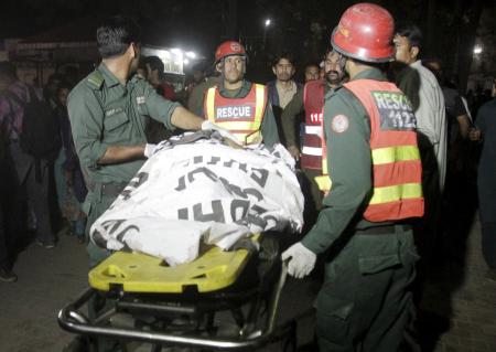 ５０人超死亡、自爆テロか＝子供の遊び場狙う―パキスタン