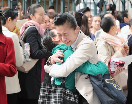 宝塚音楽学校 27倍の難関突破し40人合格