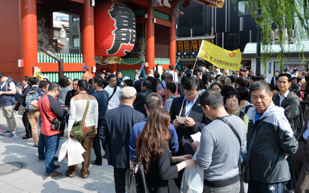 首相、訪日客数の大幅拡大を目標に ２０２０年４千万人、３０年には６千万人