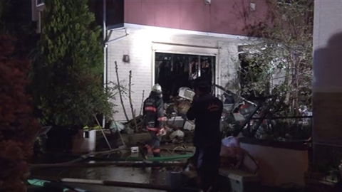 埼玉で住宅火災、焼け跡から男女の２遺体 2016年04月03日 08時55分