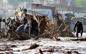 パキスタンで豪雨、60人死亡