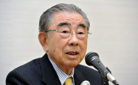 セブン＆アイ鈴木会長退任へ 会見の一問一答