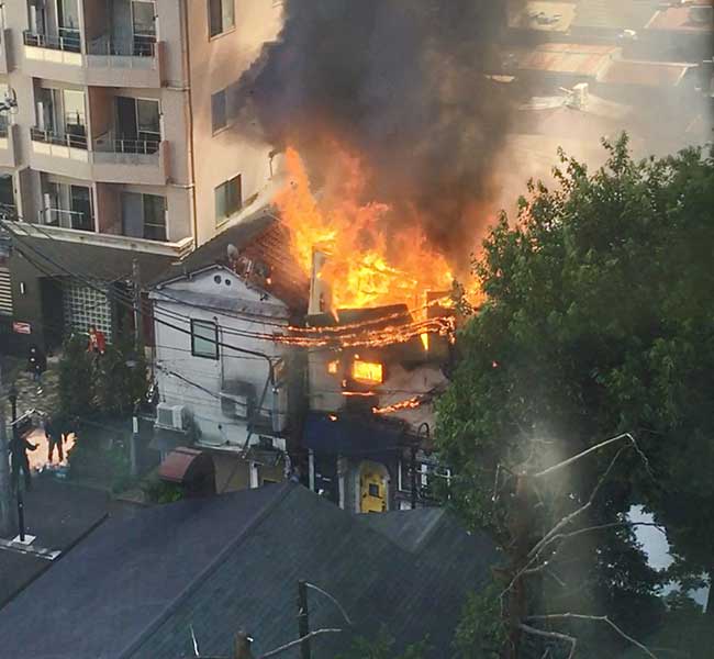 新宿ゴールデン街火災、建造物侵入容疑で６６歳男を逮捕