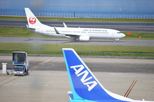 熊本で震度7、熊本城休業など観光に影響－航空や鉄道の運休も