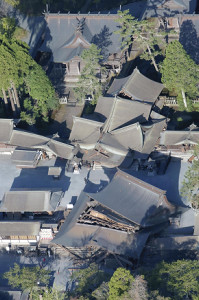阿蘇神社楼門など崩壊、熊本城も櫓など４棟倒壊 2016年04月16日 22時18分