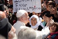ローマ法王、難民１２人受け入れ＝レスボス島で支援訴え－ギリシャ