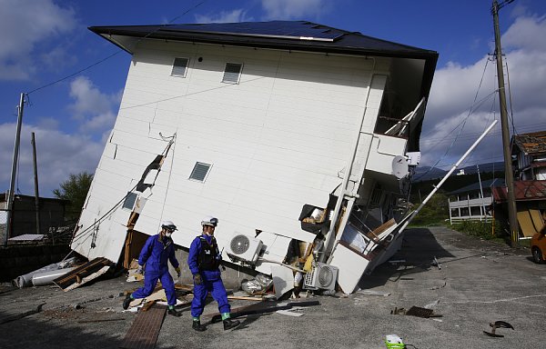 損保各社、地震保険の現場調査省略も…熊本地震 2016年04月21日 12時02分