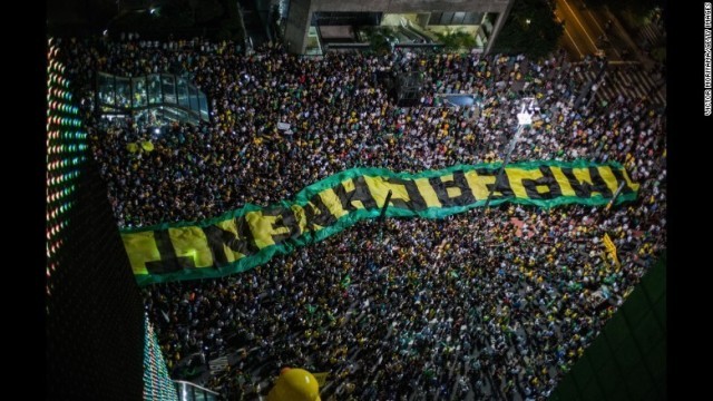 政治危機のブラジル 失業率増加、経済も苦境に