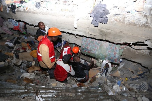 ケニアで６階建て住宅倒壊、７人死亡 豪雨の影響か