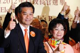 香港長官に親中派・梁氏