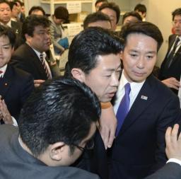 政調役員会で消費増税法案を了承、3名が反対表明＝前原政調会長